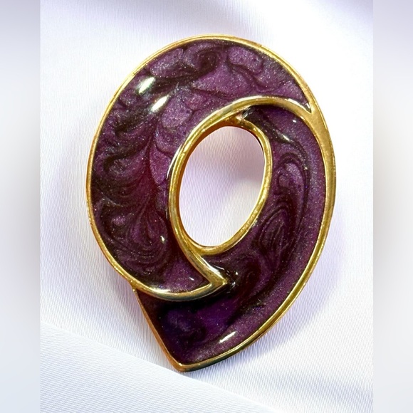 Vintage Gold Tone and Purple Enamel Shimmery Brooch - Picture 6 of 7